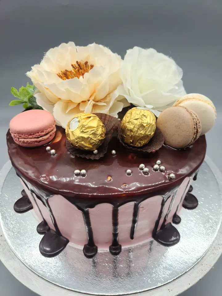 Custom cake by The Continental Cake Shop
