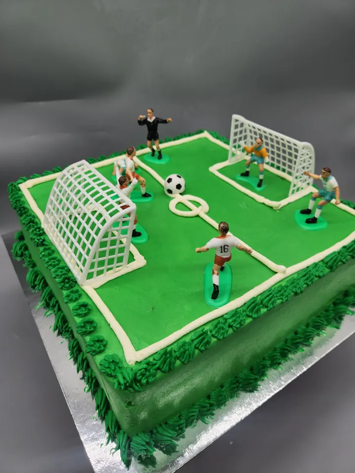Soccer field cake