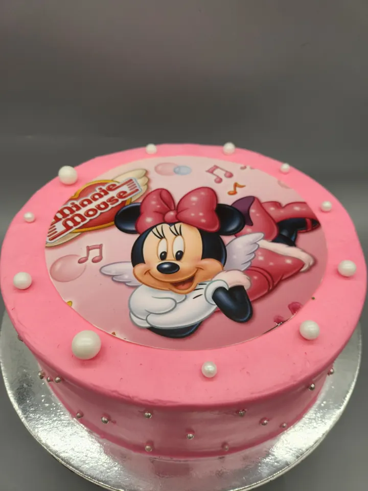 Minnie Mouse edible image cake