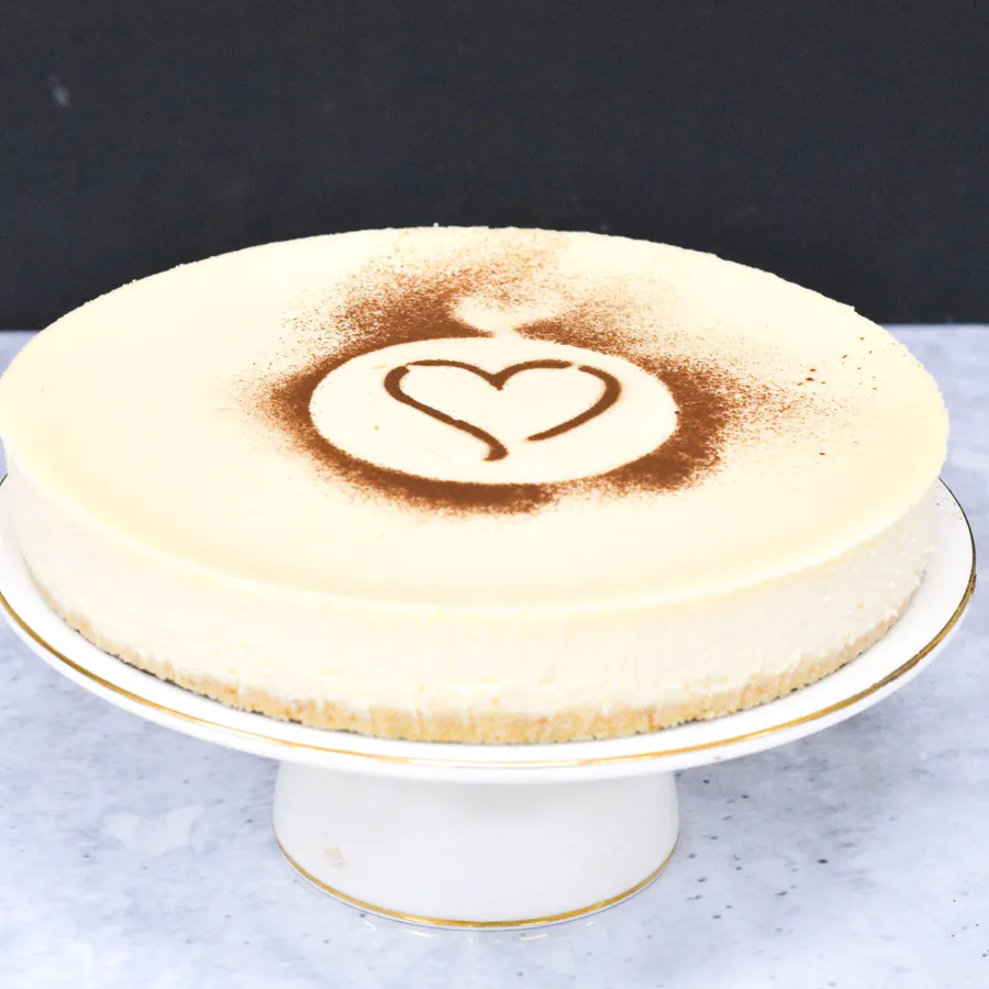 American Baked Cheesecake, creamy New York style baked cheesecake