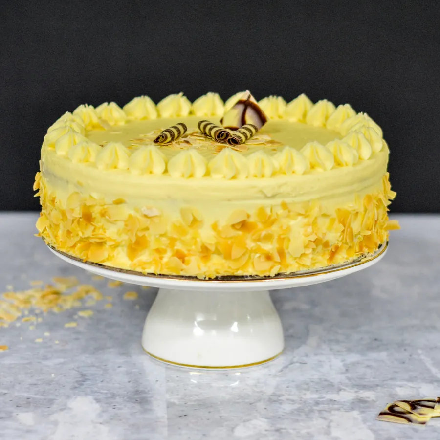 Honey-Bee Torte, sponge layers with a honey cream filling